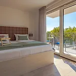 New With Large Pool, Sea View, 300 M From The - By Traveler Tourist Agency Krk - Id 2191 *