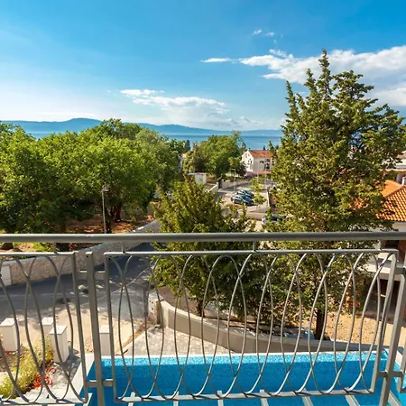 New With Large Pool, Sea View, 300 M From The - By Traveler Tourist Agency Krk - Id 2191 *