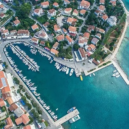 Βίλα New With Large Pool, Sea View, 300 M From The - By Traveler Tourist Agency Krk - Id 2191 Malinska