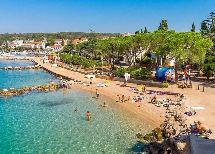 New With Large Pool, Sea View, 300 M From The - By Traveler Tourist Agency Krk - Id 2191 Вилла