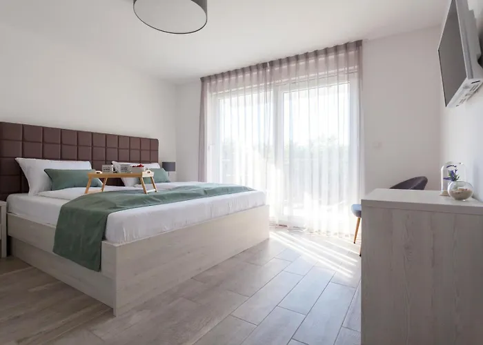 New With Large Pool, Sea View, 300 M From The - By Traveler Tourist Agency Krk - Id 2191 Вилла