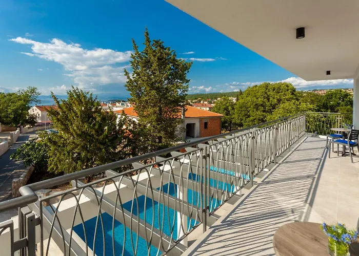 Вилла New With Large Pool, Sea View, 300 M From The - By Traveler Tourist Agency Krk - Id 2191